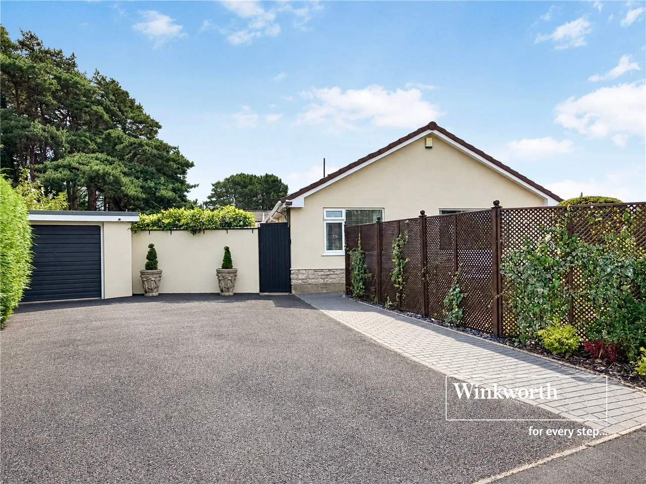 Ellesfield Drive, West Parley, Ferndown, Dorset, BH22, photo 5