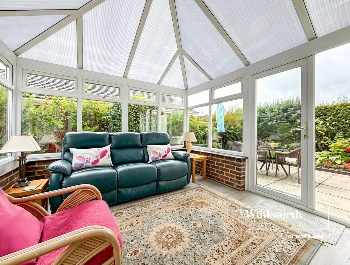 Ellesfield Drive, West Parley, Ferndown, Dorset, BH22, photo 2