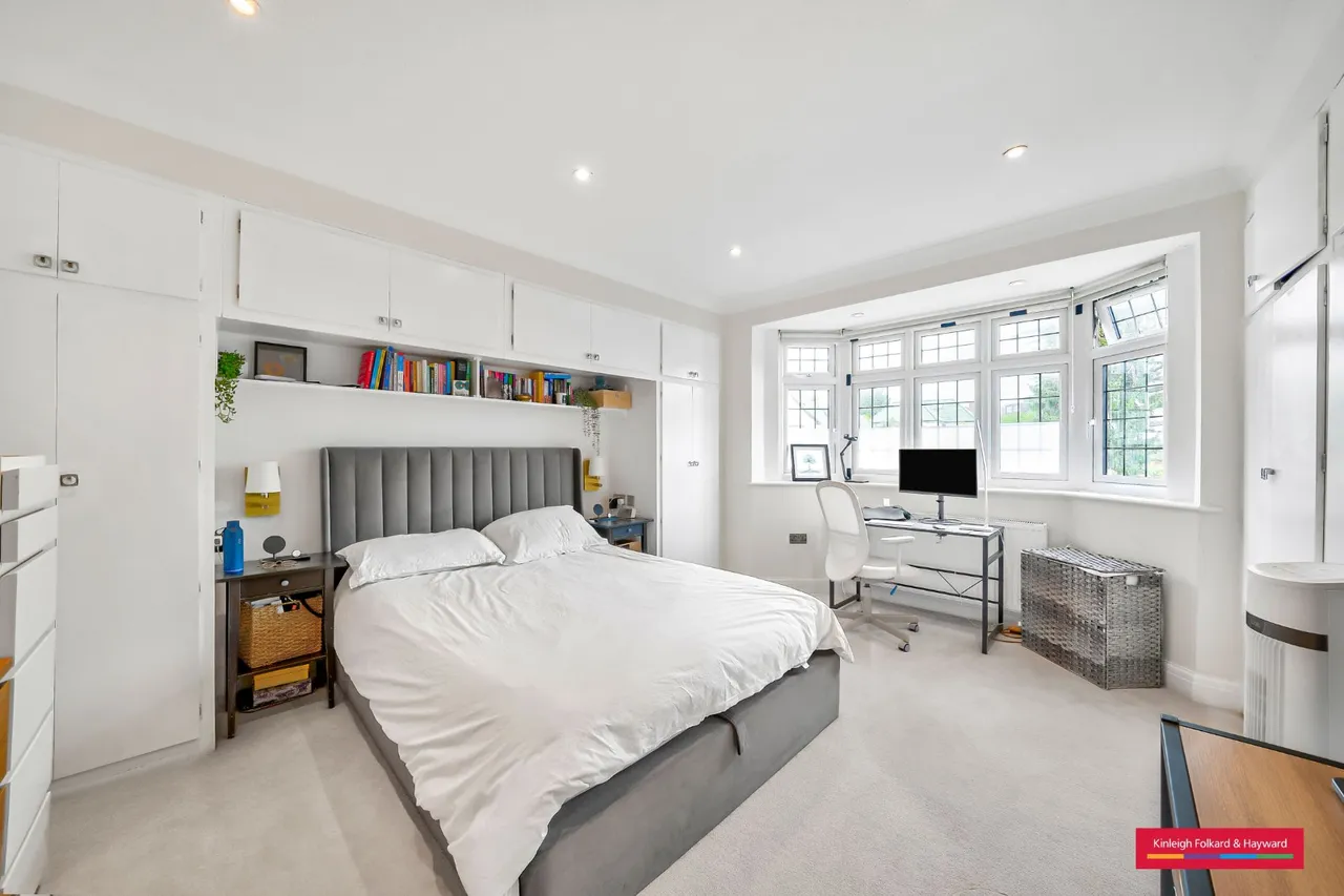 Friars Avenue, London, N20, photo 10