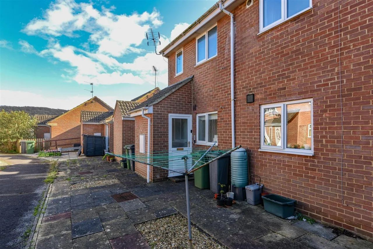 Reine Barnes Close, Woodmancote, GL11, photo 9