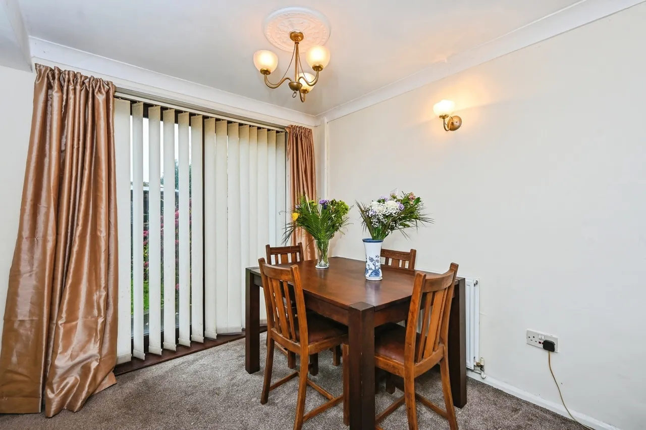 Arlington Drive, Penketh, Warrington, Cheshire, WA5, photo 5