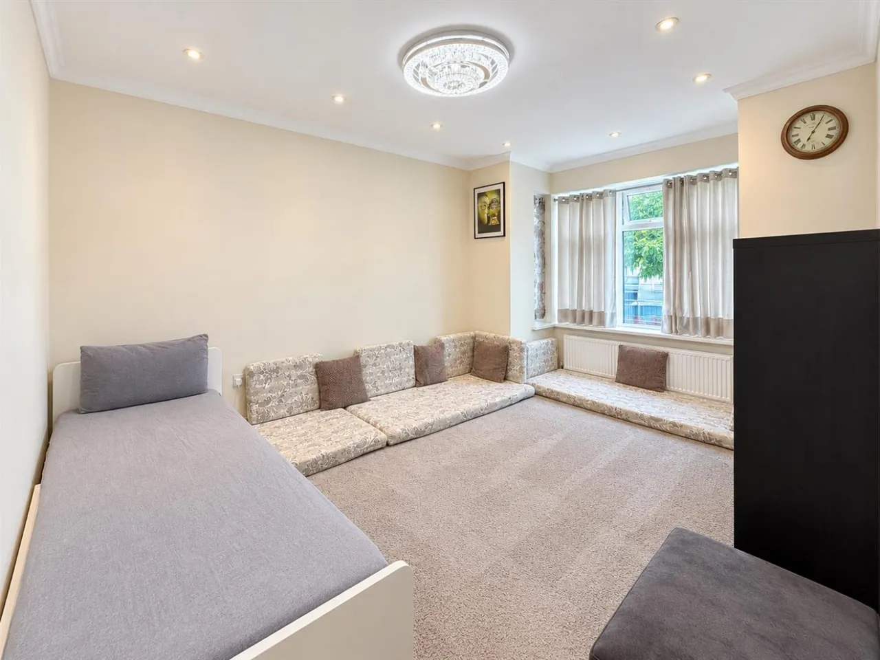 Semi-Detached For SaleChurch Avenue, Southall, UB2, photo 3