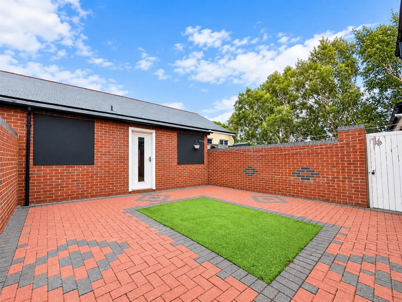 Semi-Detached For SaleChurch Avenue, Southall, UB2, photo 6