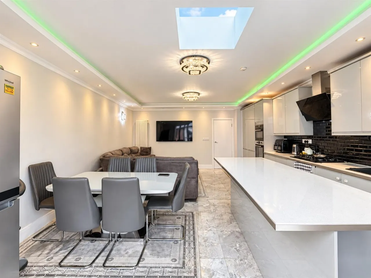 Semi-Detached For SaleChurch Avenue, Southall, UB2, photo 10
