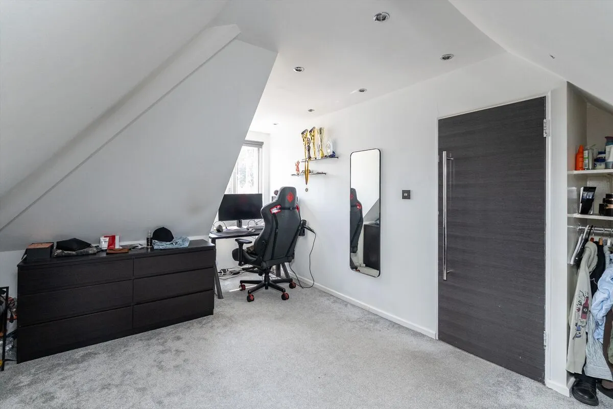 Evelyn Way, Stoke d'Abernon, KT11, photo 20
