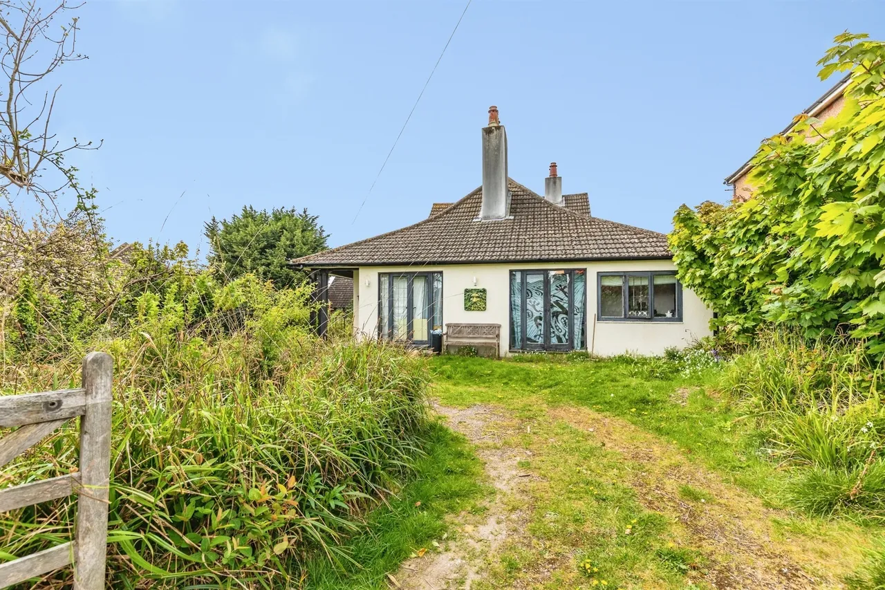 St. Helens Park Road, Hastings, TN34, photo 18