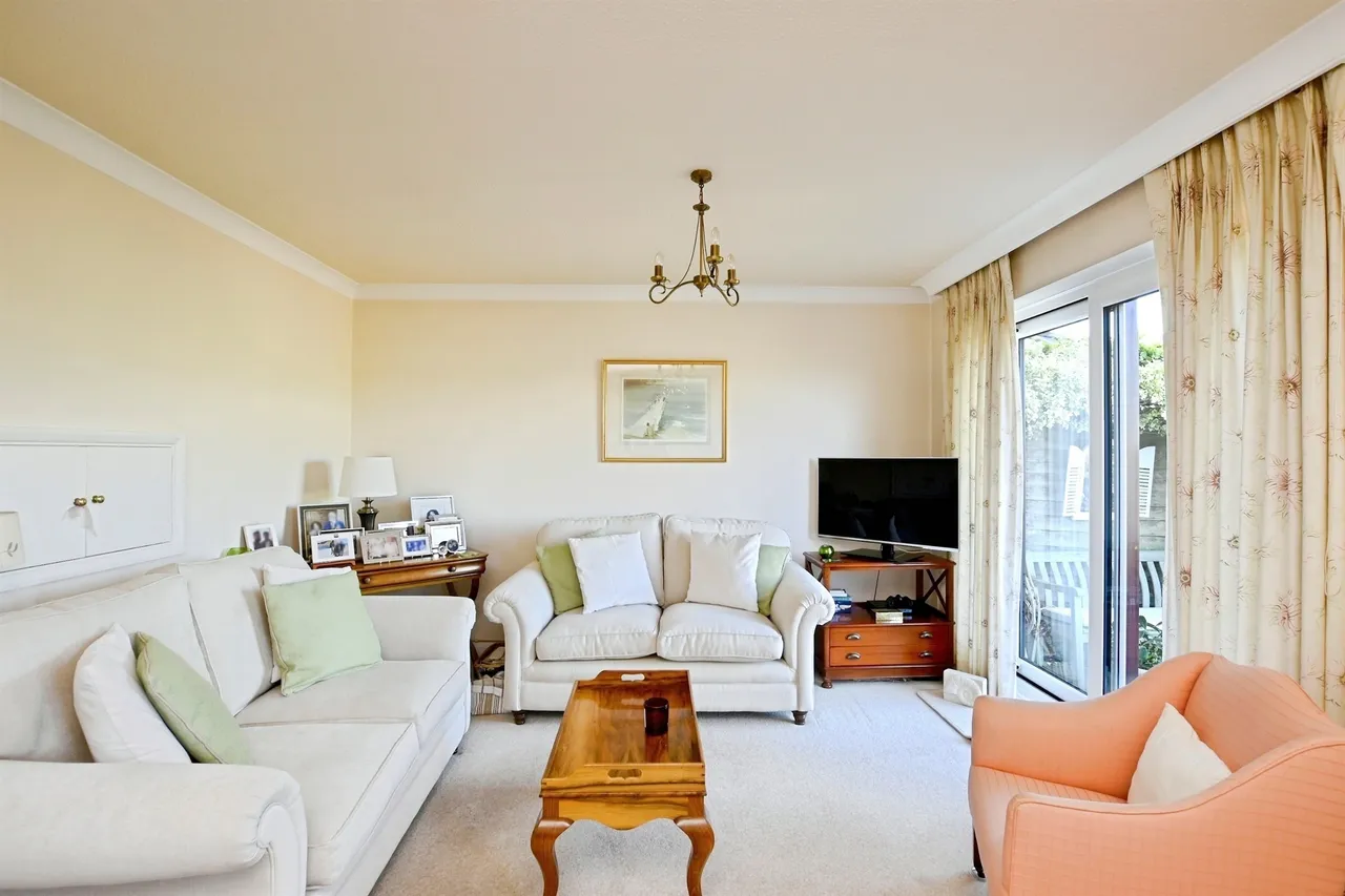 Derwent Close, Waterlooville, PO8, photo 9