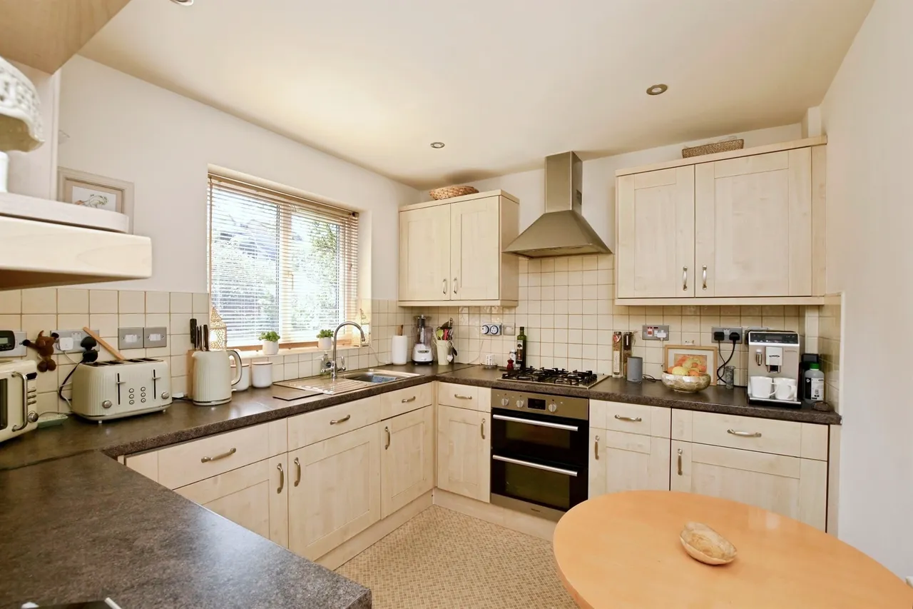 Derwent Close, Waterlooville, PO8, photo 4