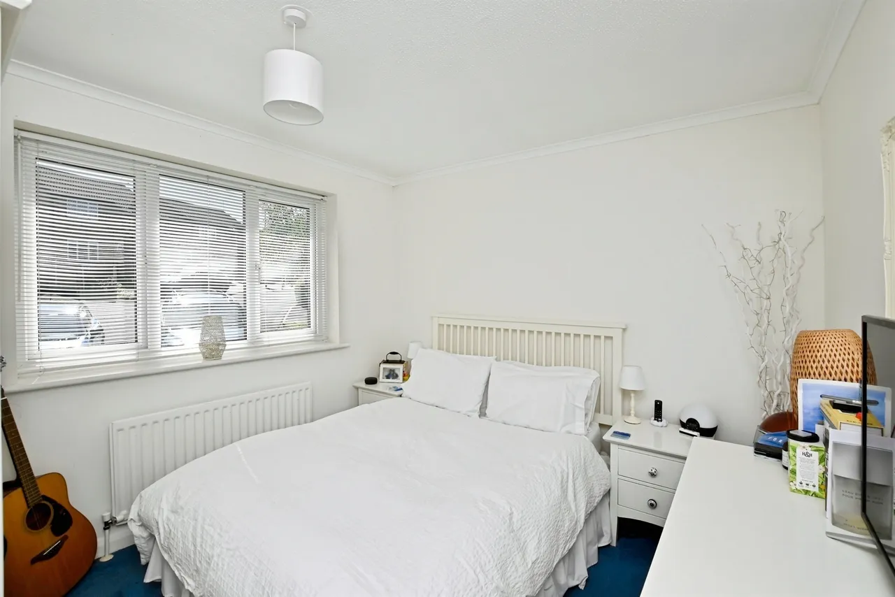 Derwent Close, Waterlooville, PO8, photo 15
