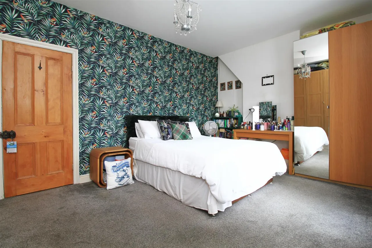 Denton Road, Audenshaw, photo 12