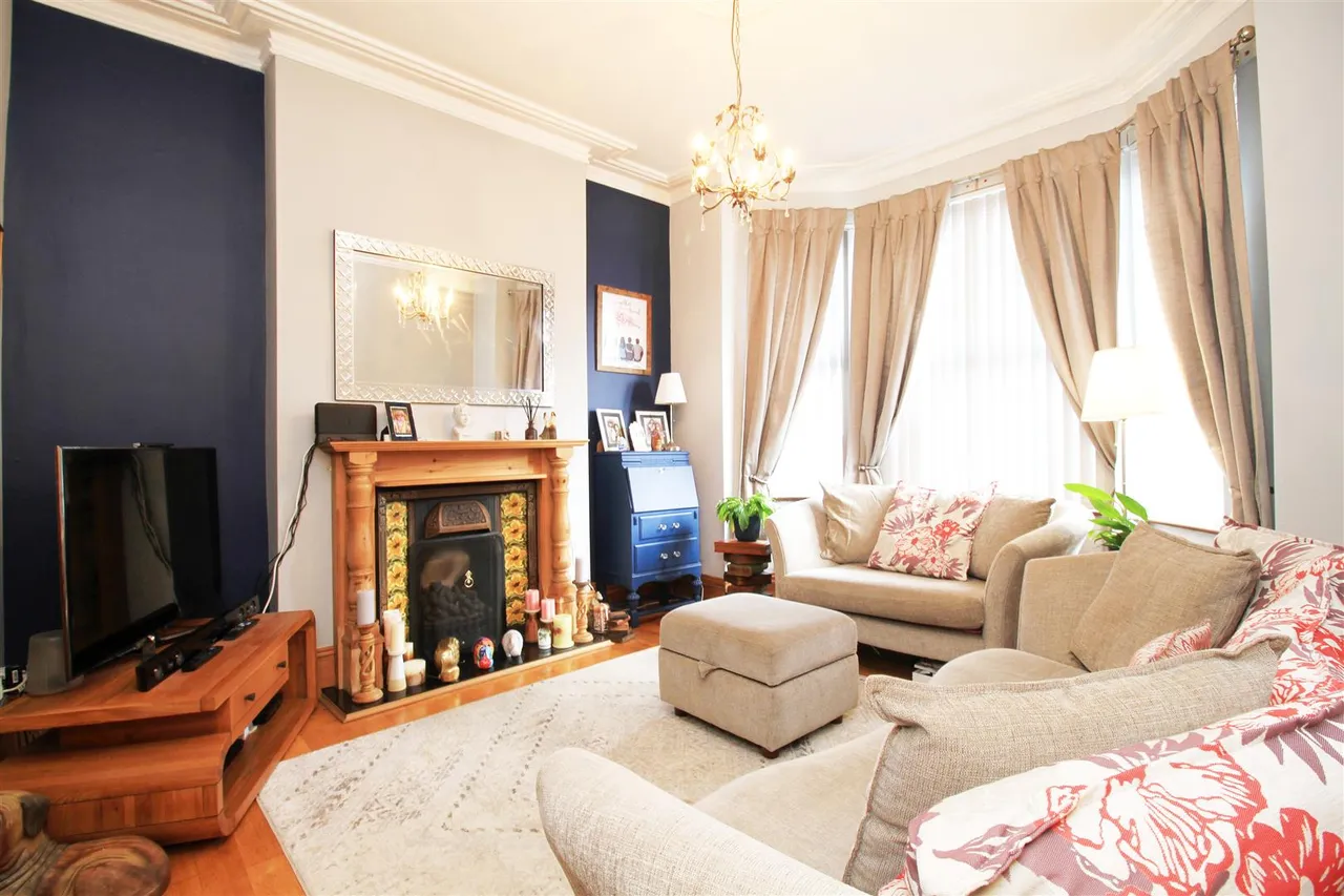 3 bed house for sale, Denton Road, Audenshaw