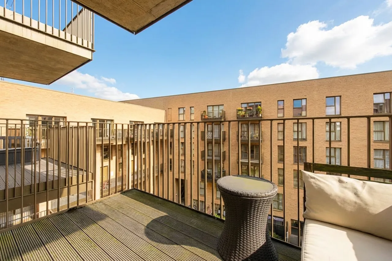 Flat 34, Peregrine Apartments, London, photo 8