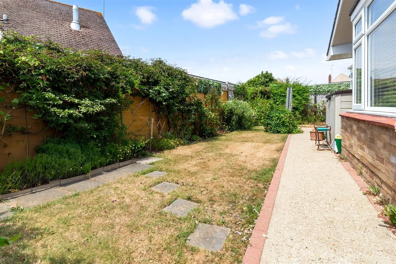 Brookside Close, Ferring, Worthing, photo 18
