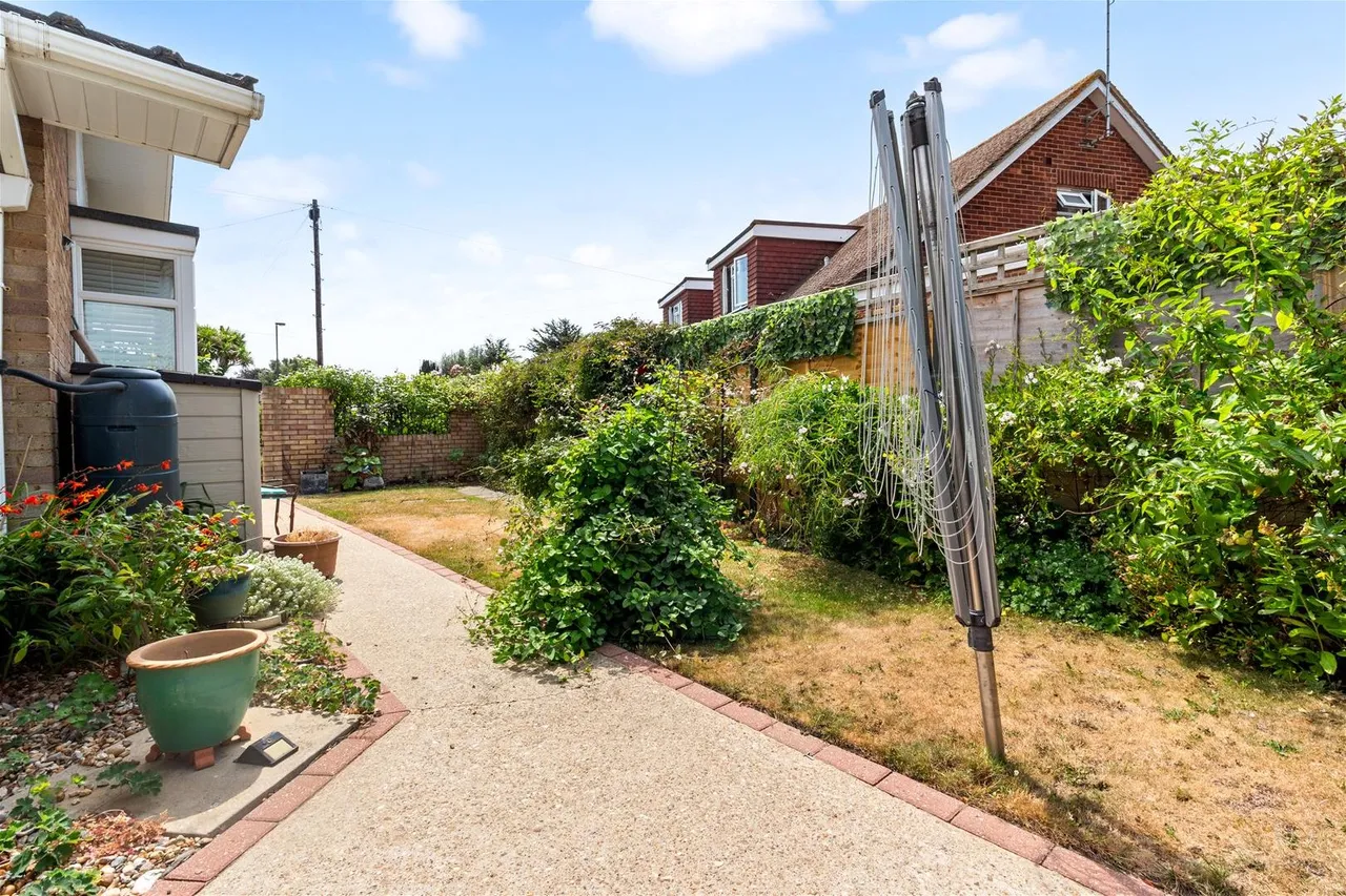 Brookside Close, Ferring, Worthing, photo 17