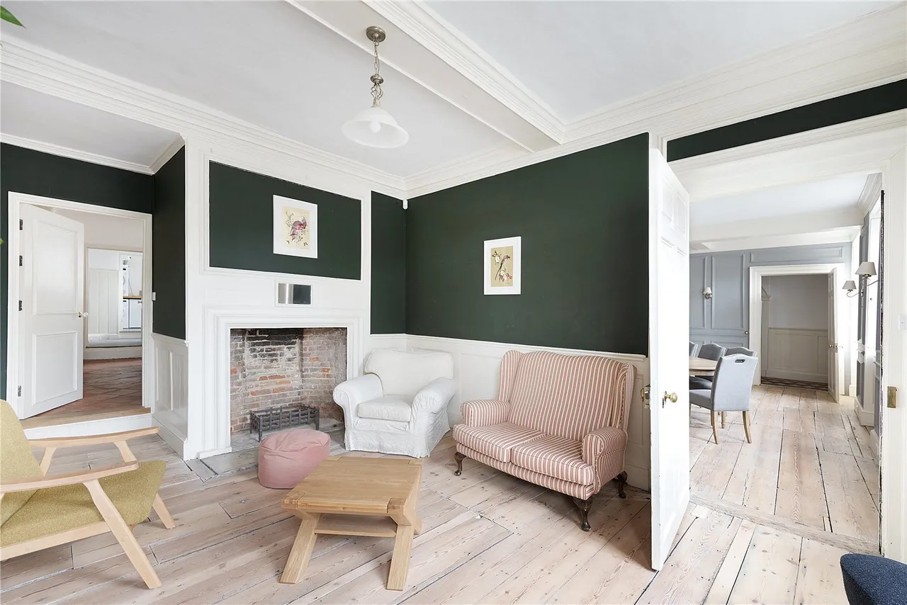 Angel Hill, Bury St Edmunds, IP33, photo 12