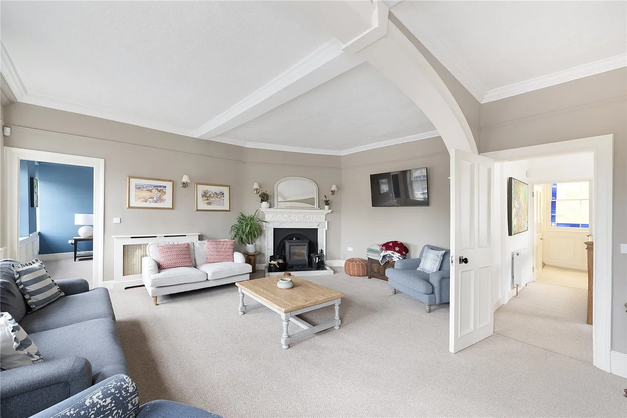 Angel Hill, Bury St Edmunds, IP33, photo 15