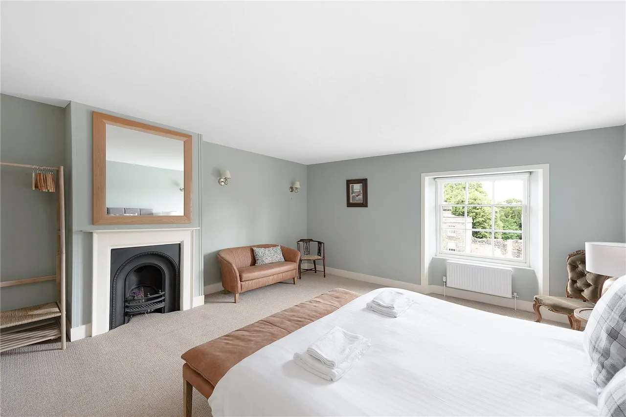 Angel Hill, Bury St Edmunds, IP33, photo 21