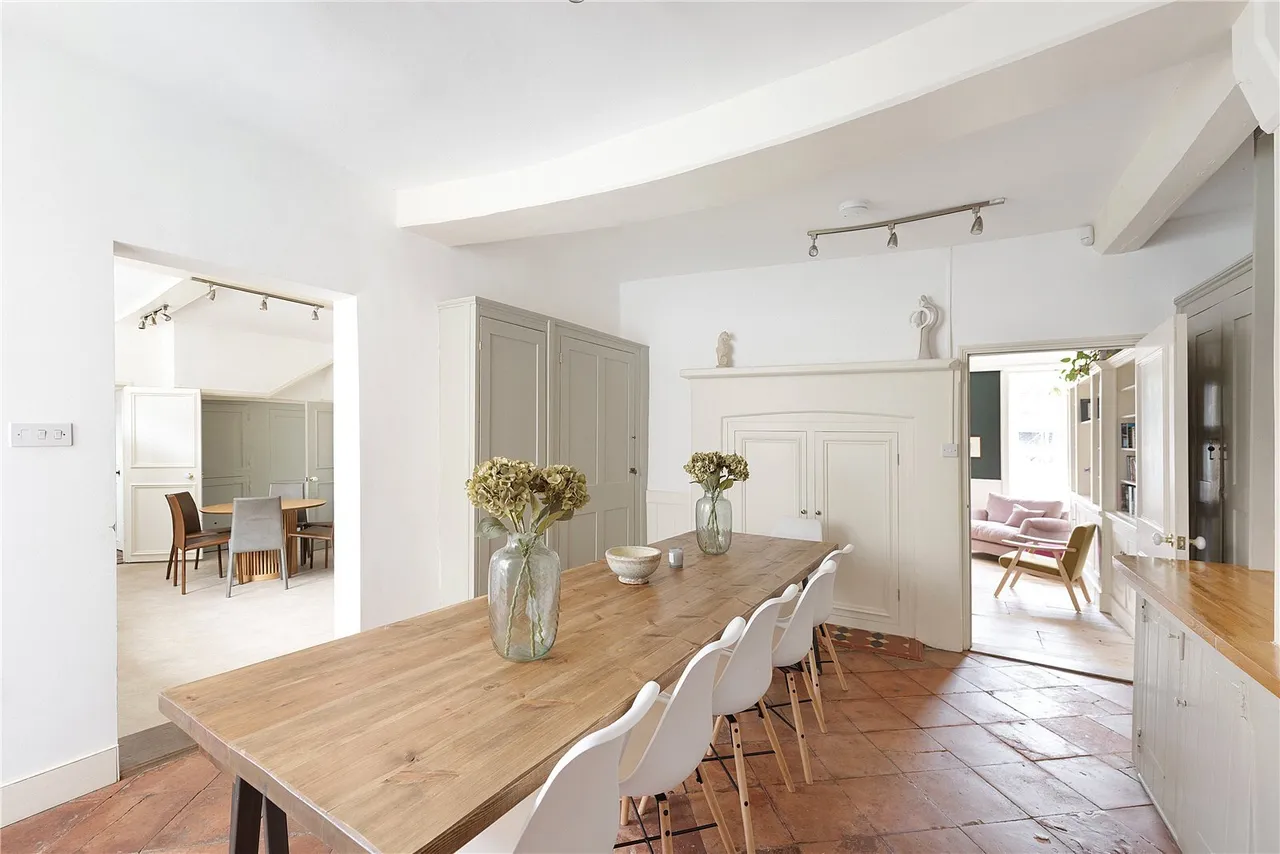 Angel Hill, Bury St Edmunds, IP33, photo 8