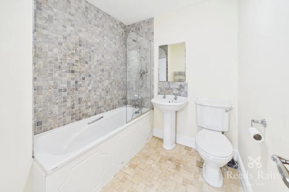 New Hey Road, Huddersfield, West Yorkshire, HD3, photo 5