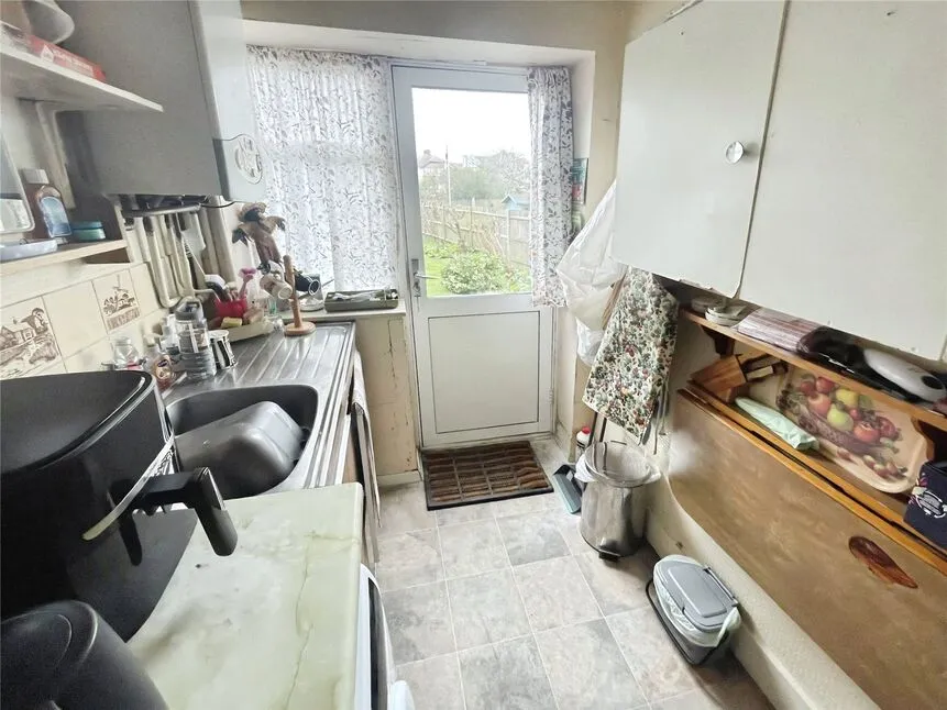 Bexhill Road, St. Leonards-on-Sea, East Sussex, TN38, photo 3