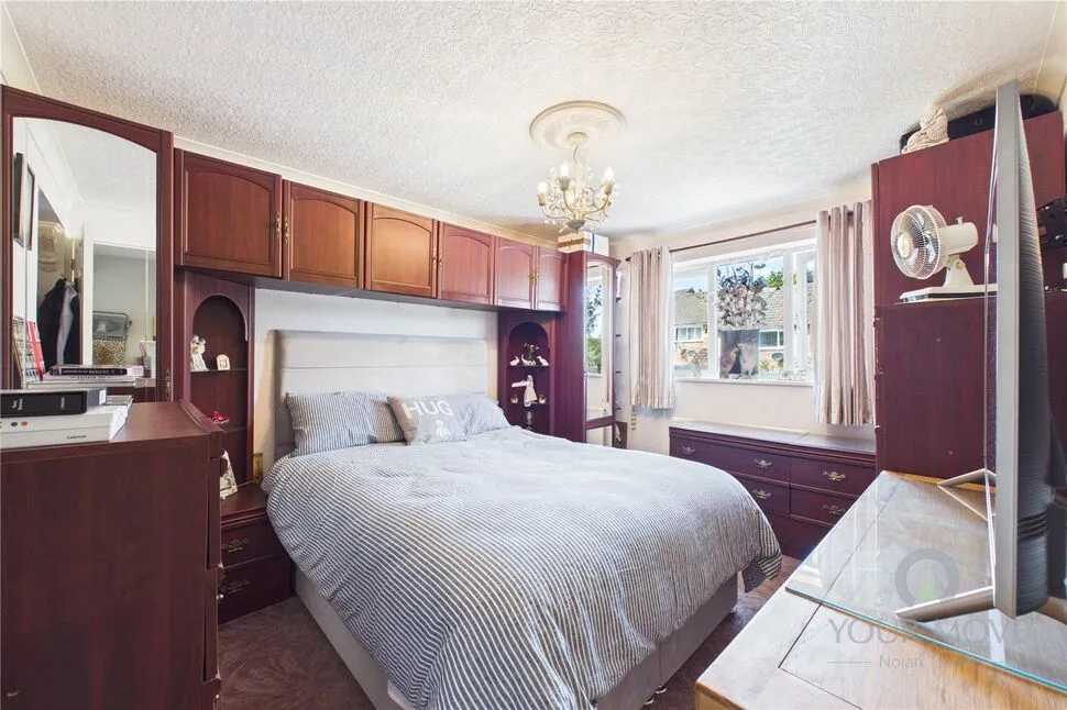 Crowthorp Road, Rectory Farm, Northampton, NN3, photo 7