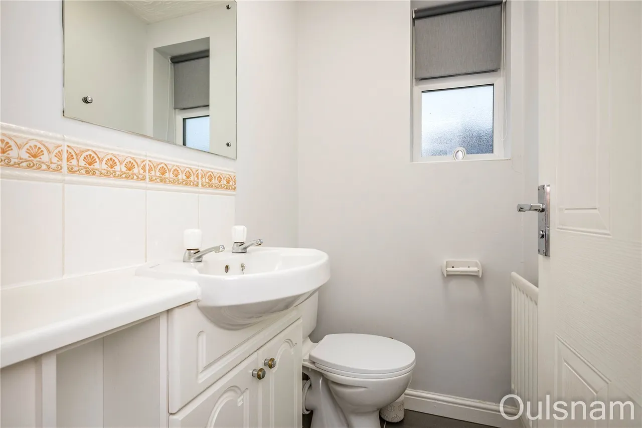 Newbury Close, Catshill, Bromsgrove, Worcestershire, B61 0SB, photo 8