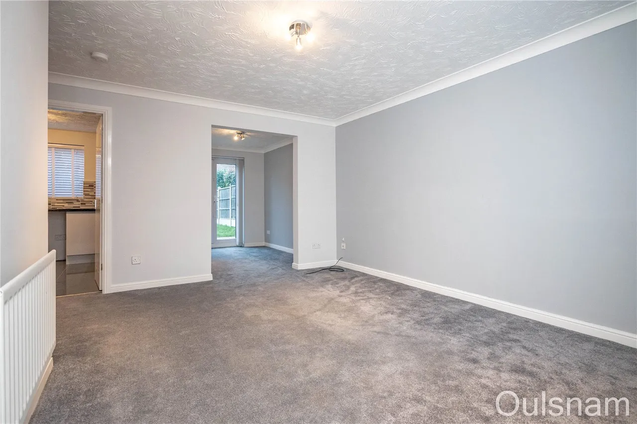 Newbury Close, Catshill, Bromsgrove, Worcestershire, B61 0SB, photo 3