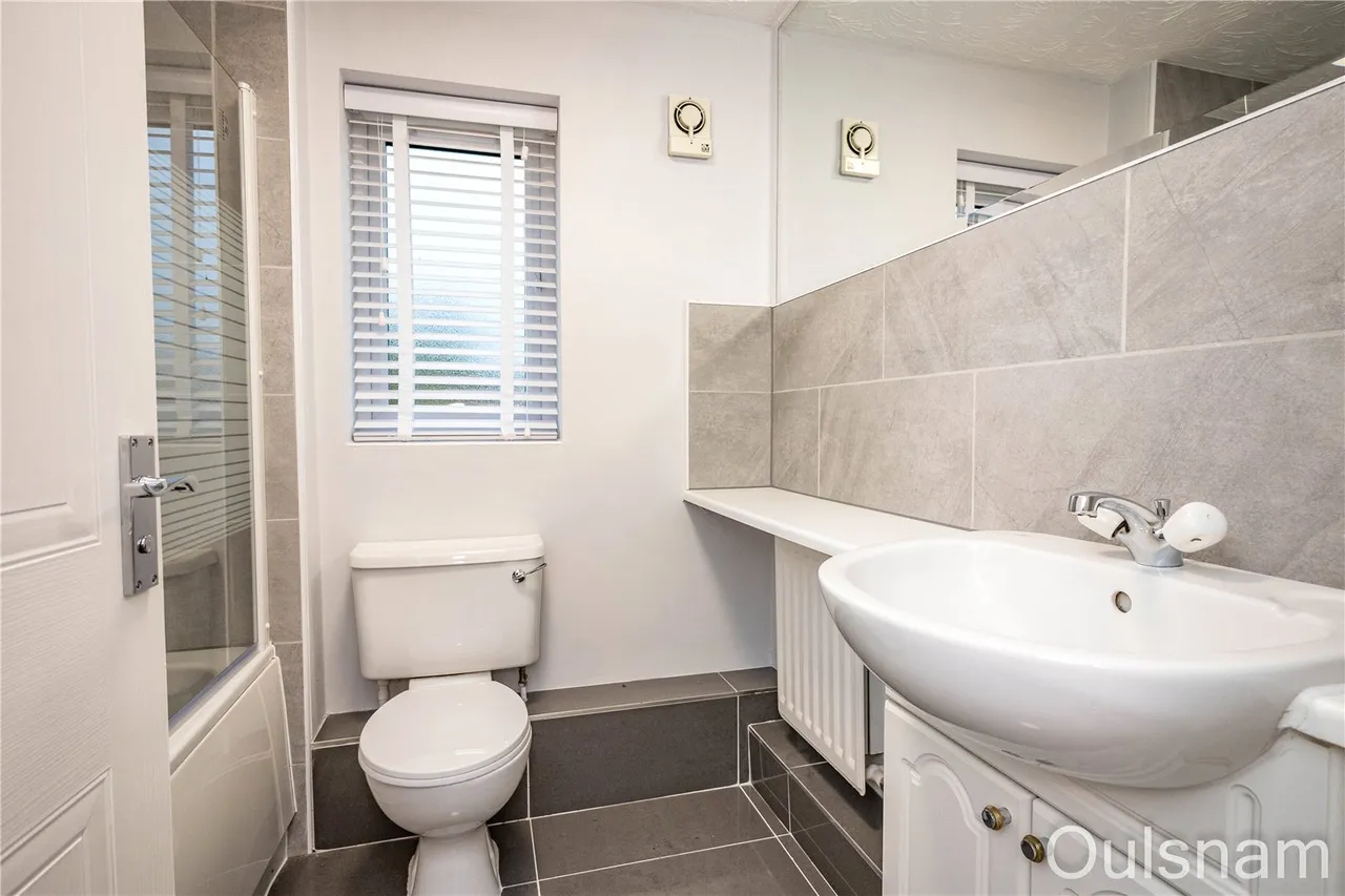 Newbury Close, Catshill, Bromsgrove, Worcestershire, B61 0SB, photo 18