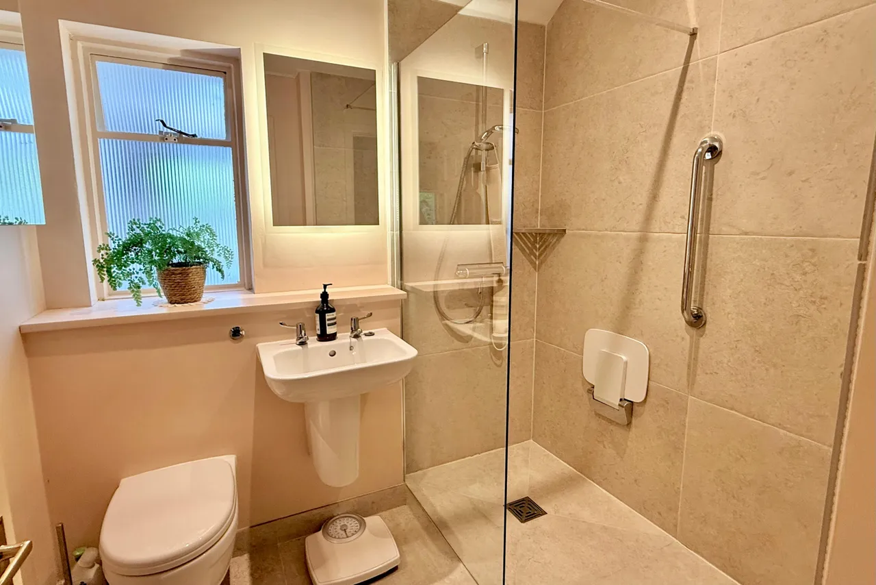 Grange Road, St. Leonards, BH24, photo 19