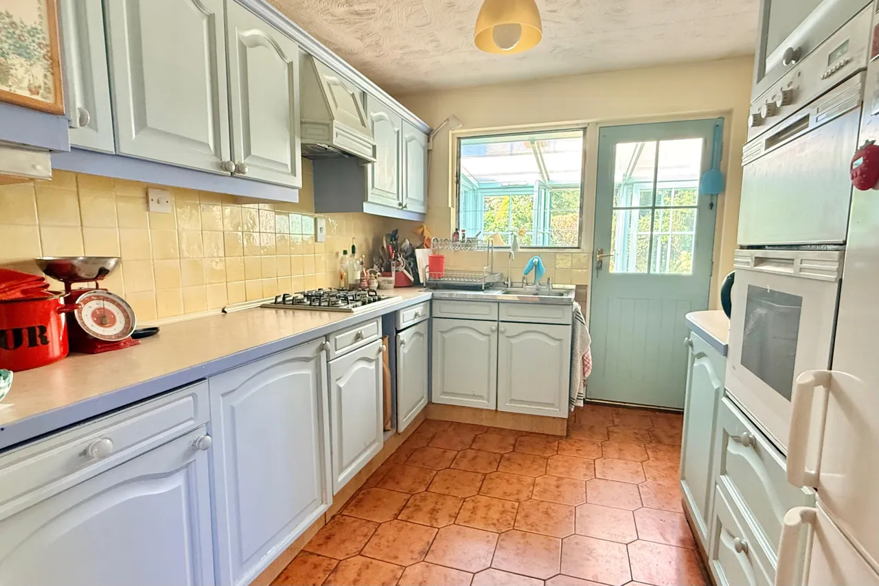 Grange Road, St. Leonards, BH24, photo 7