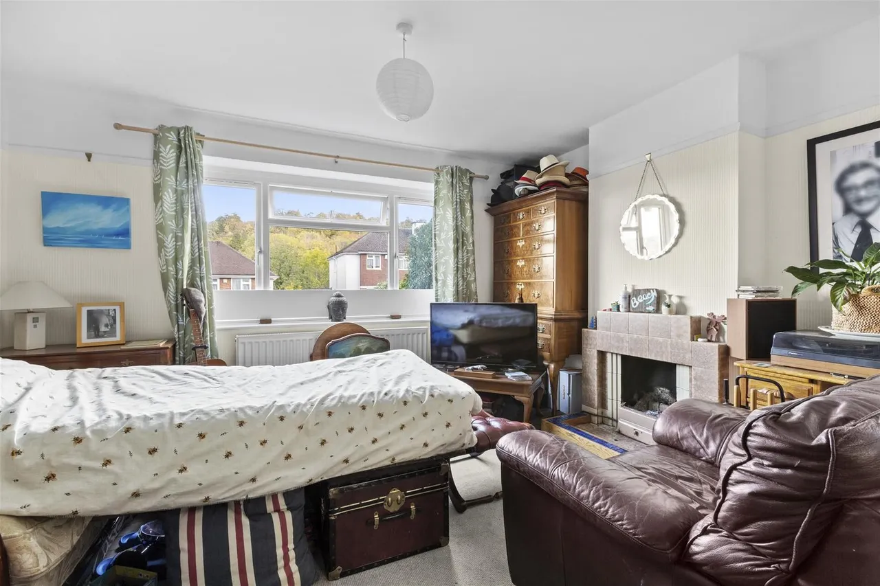 Roundwood Road, High Wycombe, HP12, photo 6