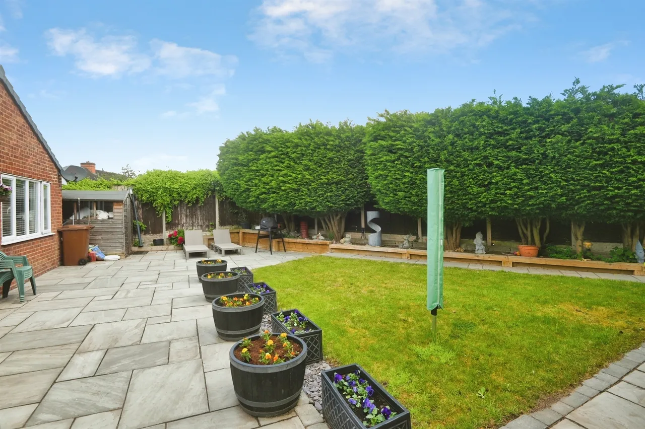 Main Road, Harlaston, B79, photo 25