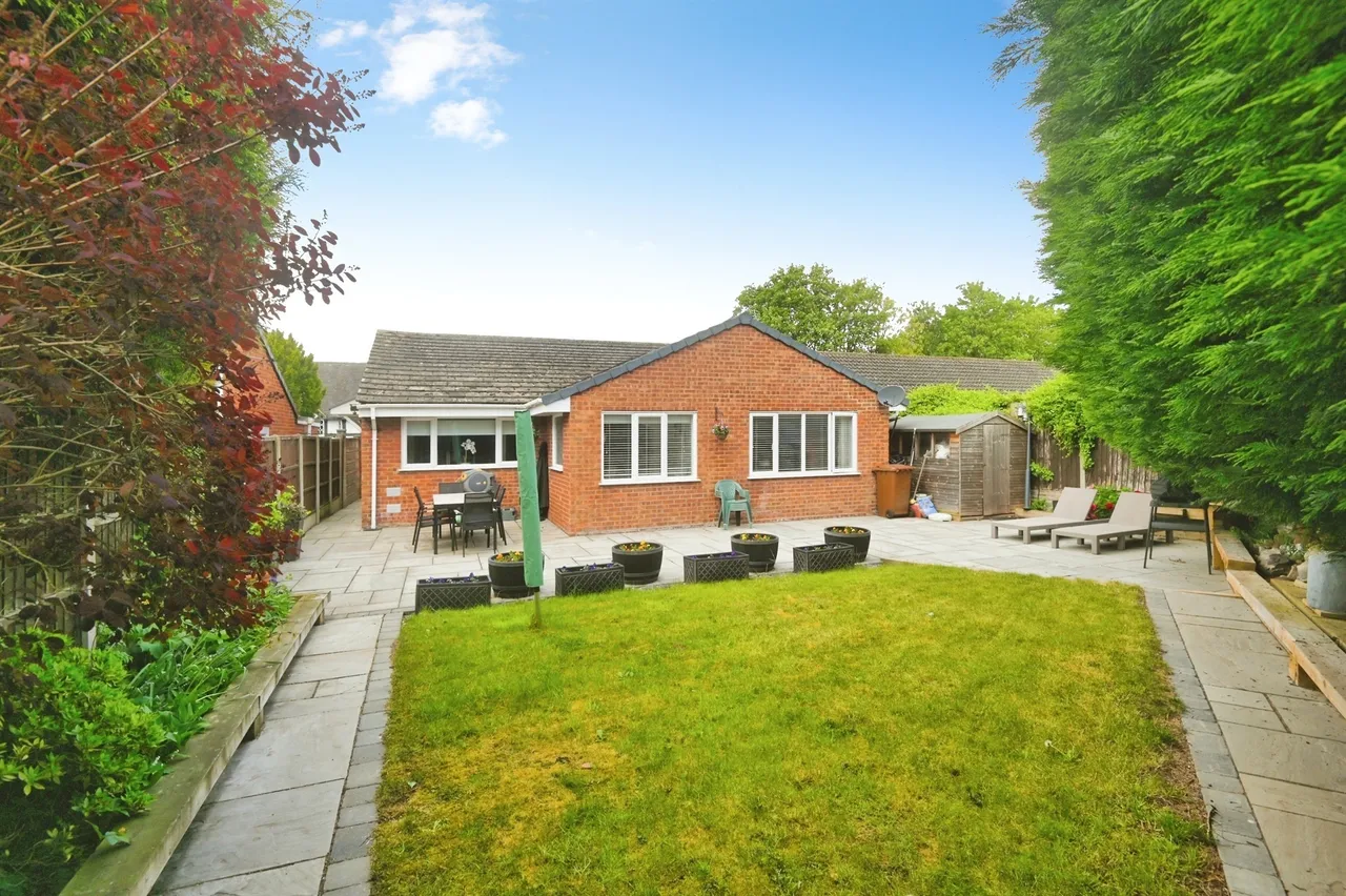 Main Road, Harlaston, B79, photo 24