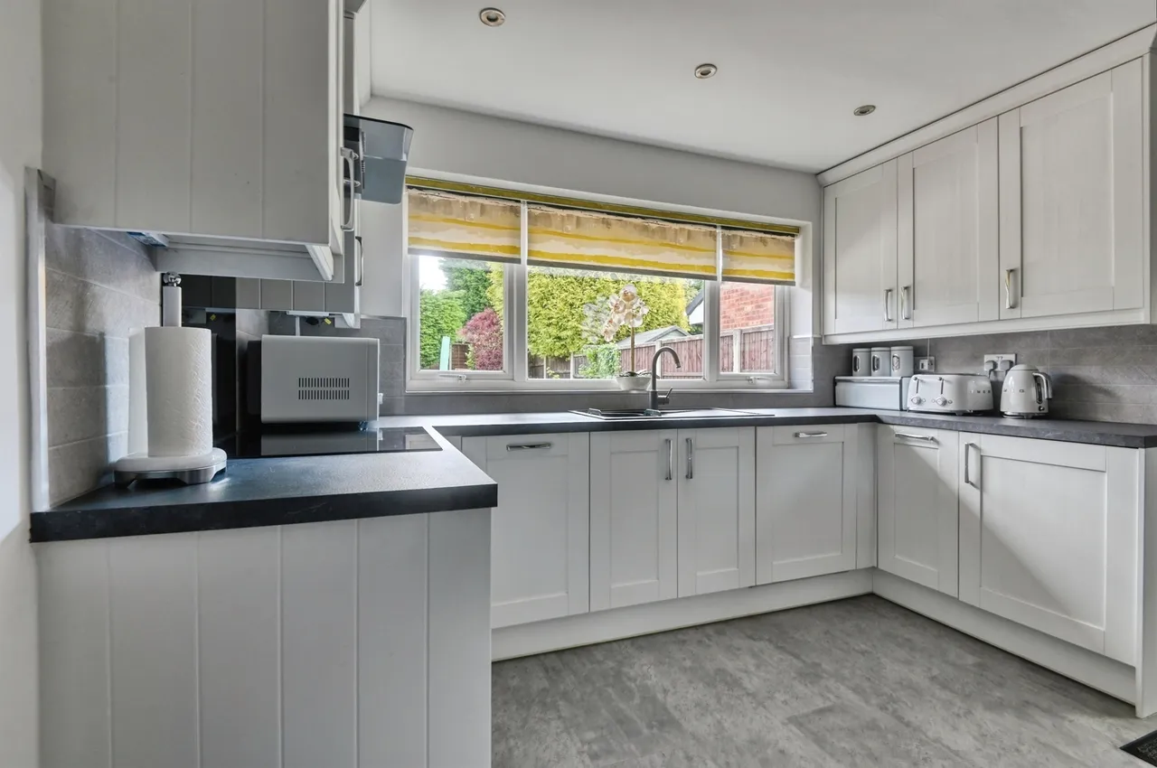 Main Road, Harlaston, B79, photo 13