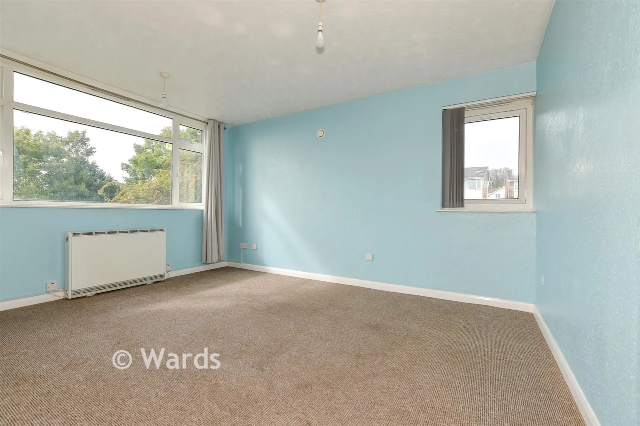 Halstead Close, Canterbury, CT2, photo 2