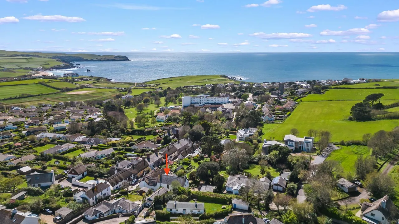 6 bed character property for sale, Thurlestone, Kingsbridge, TQ7