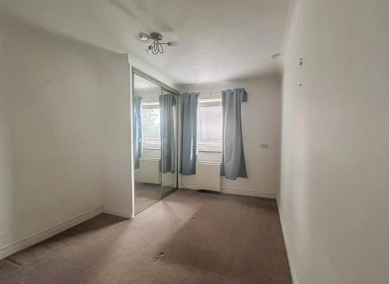 Terminus Road, Bexhill-On-Sea, TN39 3LL, photo 8