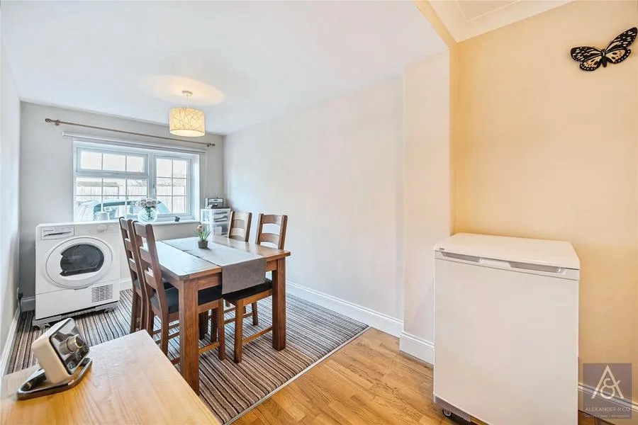 Otters Brook, Buckingham, MK18, photo 7