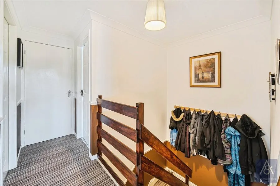 Otters Brook, Buckingham, MK18, photo 11