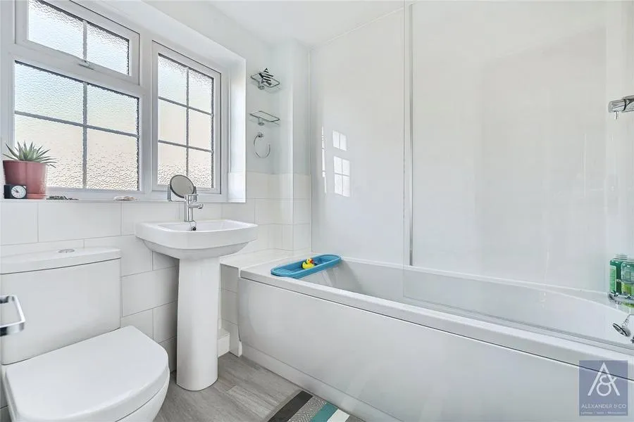 Otters Brook, Buckingham, MK18, photo 13