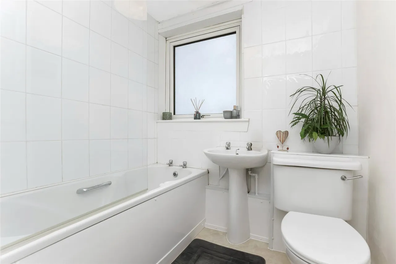 Riccarton, Westwood, G75, photo 7