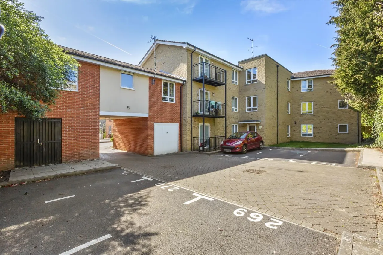 The Roperies, High Wycombe, HP13, photo 11