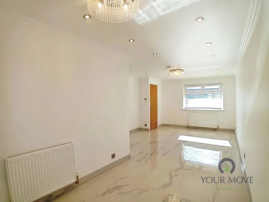 Longshaw Drive, Worsley, M28, photo 3
