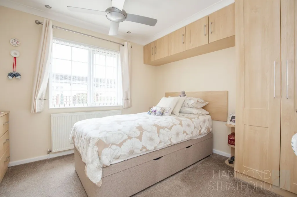 Appletree Close, Attleborough, photo 10