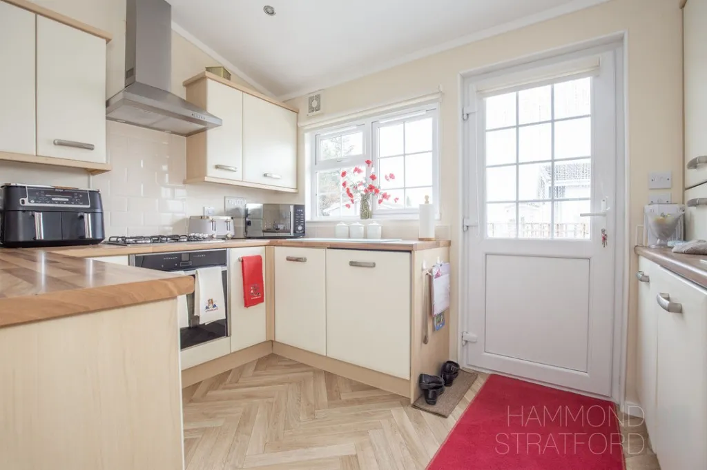 Appletree Close, Attleborough, photo 6