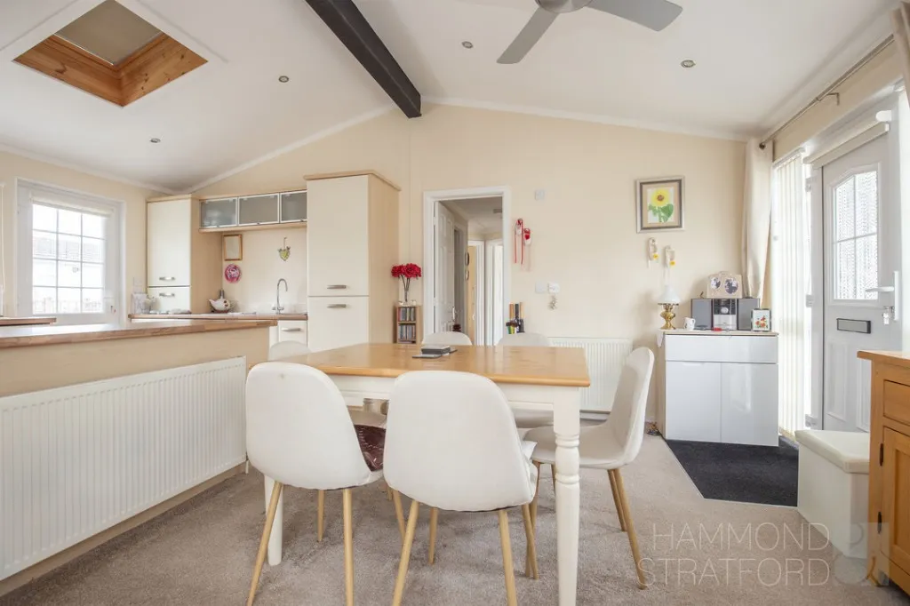 Appletree Close, Attleborough, photo 5