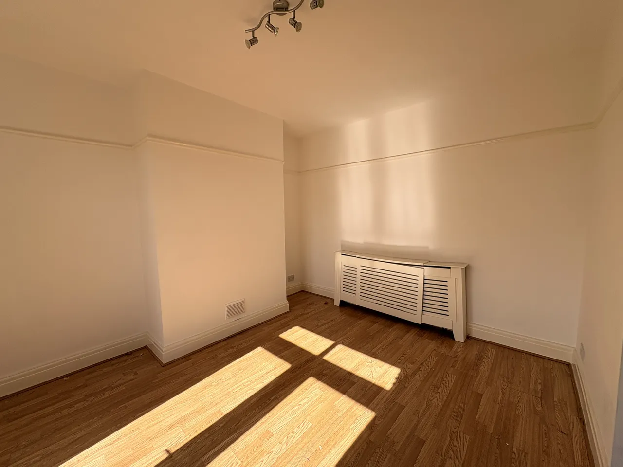 Durley Avenue, Timperley, WA15, photo 3