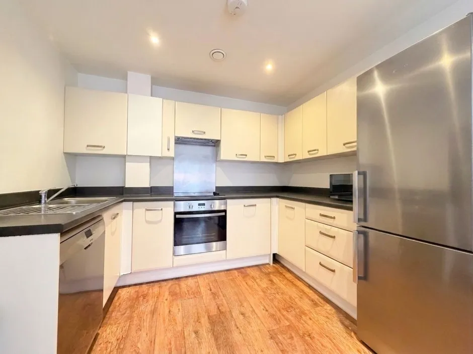 Stoke Road, Slough, SL2, photo 2