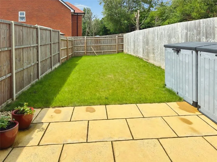 Boot Close, Winslow, MK18, photo 8