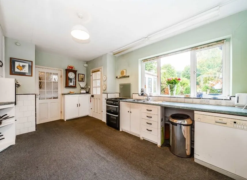 Ormond Crescent, Hampton, TW12, photo 6